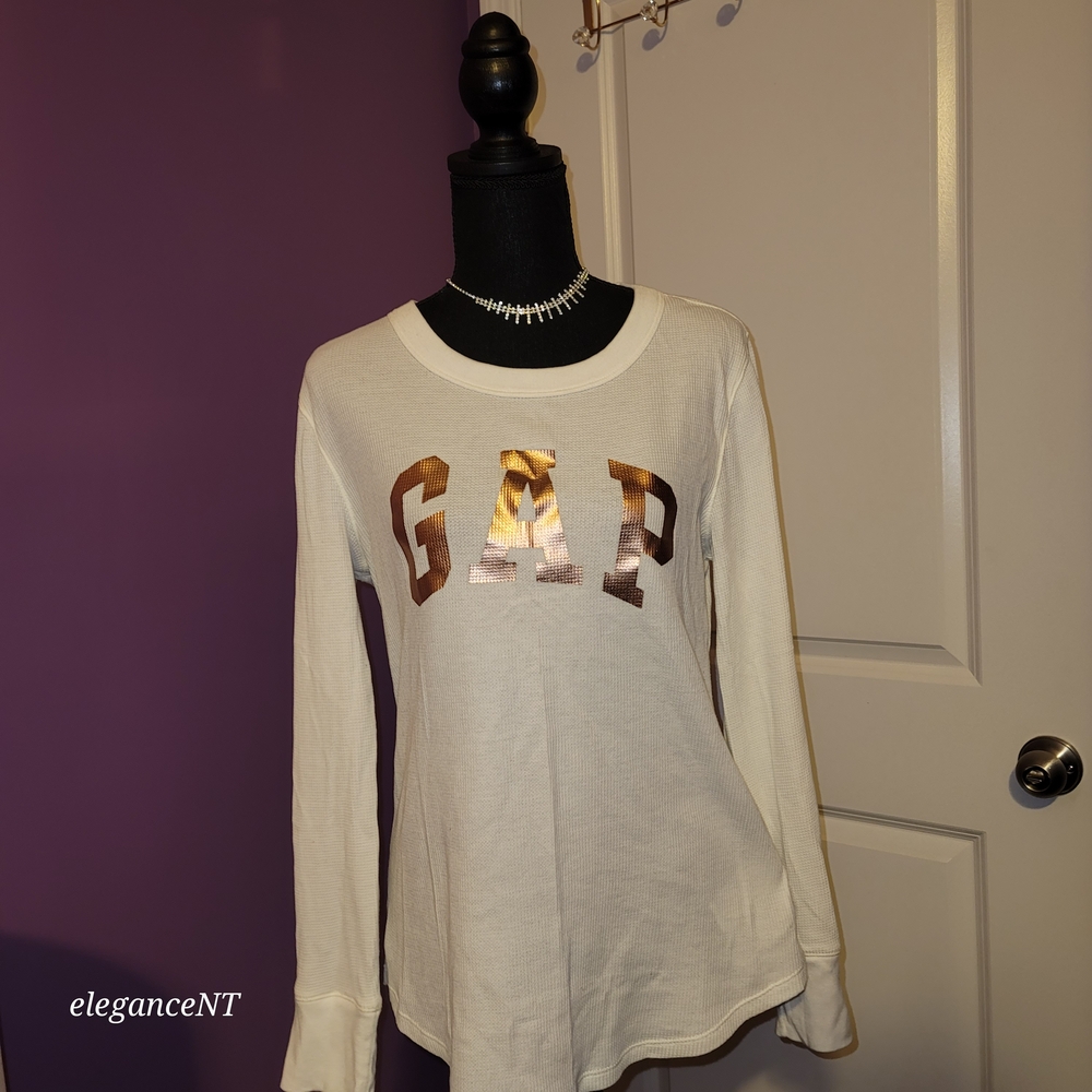 GAP Cream Long Sleeve Thermal Style Shirt with Gold Logo Sz: L - Picture 3 of 7